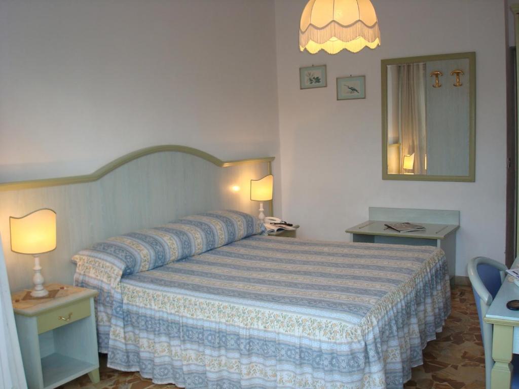 Hotel Villa Rona Forte dei Marmi Phòng bức ảnh