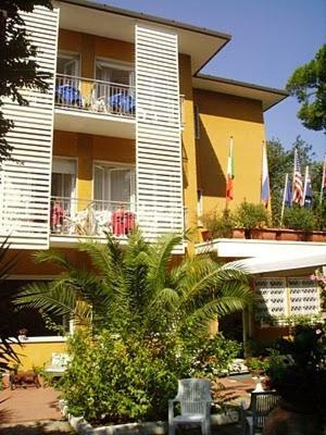 Hotel Villa Rona Forte dei Marmi Ngoại thất bức ảnh