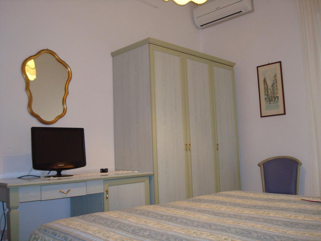 Hotel Villa Rona Forte dei Marmi Ngoại thất bức ảnh